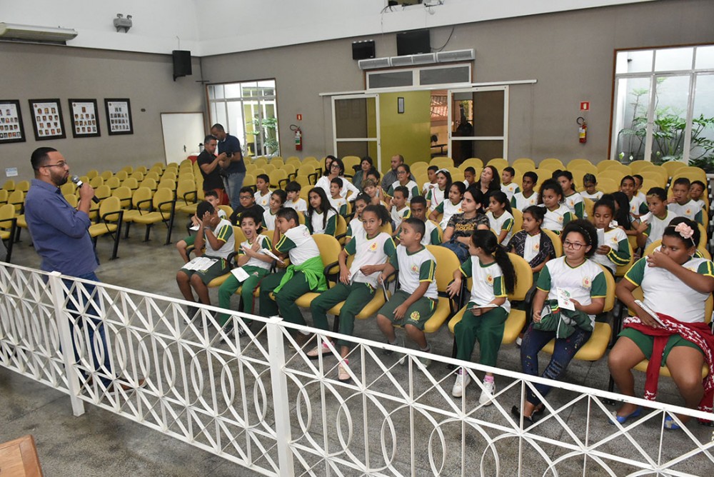 Presidente da C?mara, Hugo Prado, recebeu os alunos da escola municipal Rosa Cirelli